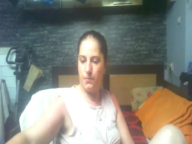 Live sex webcam photo for MGabrielle #255580928