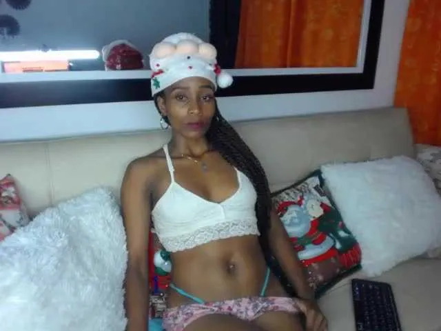 Live sex webcam photo for ExoticAfrican #240890541