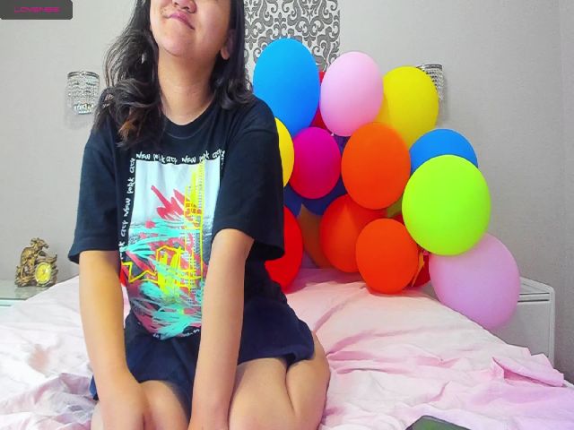 Live sex webcam photo for Sweety_b #262503338