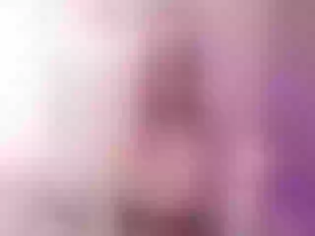 Live sex webcam photo for Sophie_pink18 #252563117