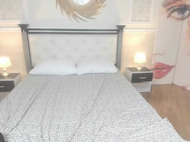 Live sex webcam photo for MelisaJacobs #243917673