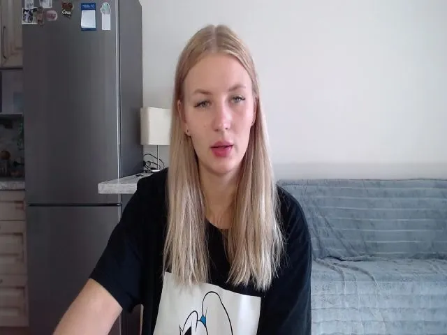 Live sex webcam photo for UrBlack_Kitty #262975419