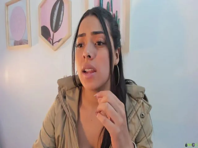 Live sex webcam photo for Kendry_ #257899032
