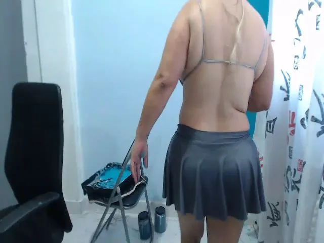 Live sex webcam photo for AntonelaConti #262135516