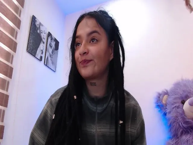 Live sex webcam photo for NinaFeliu #262626673