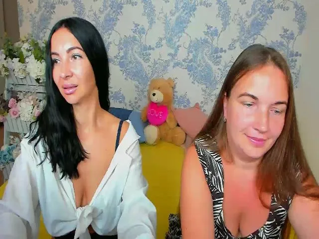 Live sex webcam photo for NikaRysa #259481931