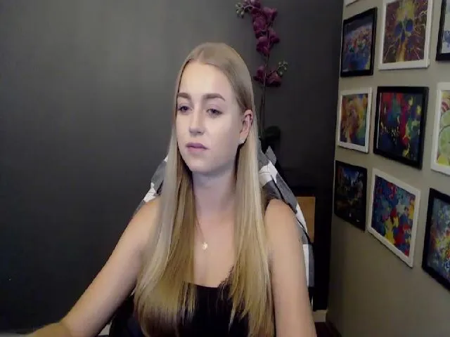 Live sex webcam photo for LUSTerica #256260565