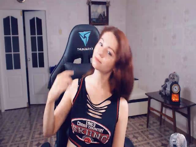 Live sex webcam photo for BettyGinger #256409694