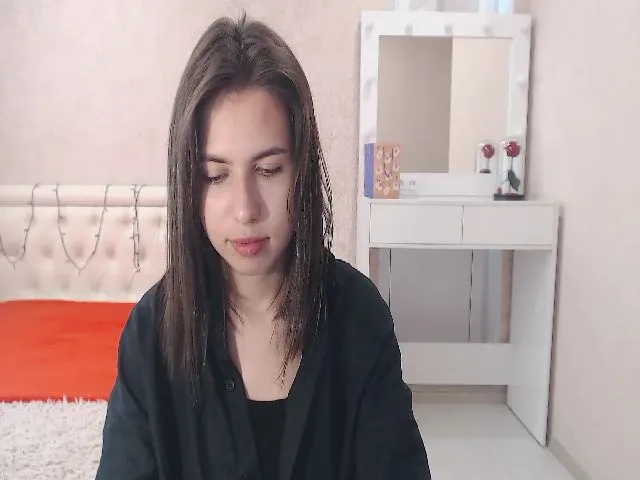 Live sex webcam photo for YourrAngell #258165403