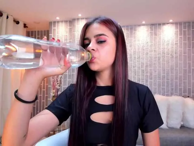 Live sex webcam photo for LilaDior #242141465