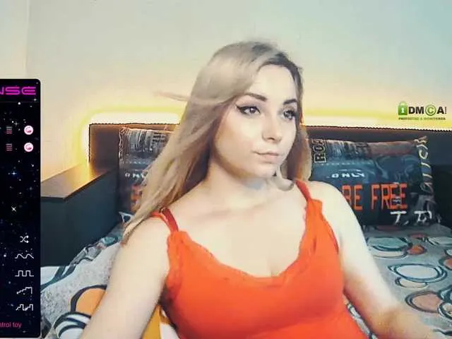 Live sex webcam photo for ORNELLAMUTTY #255625824