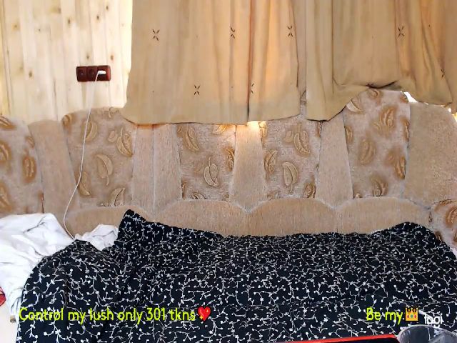 Live sex webcam photo for LimonadV #259745161