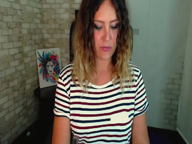 Live sex webcam photo for Noreya #253868448