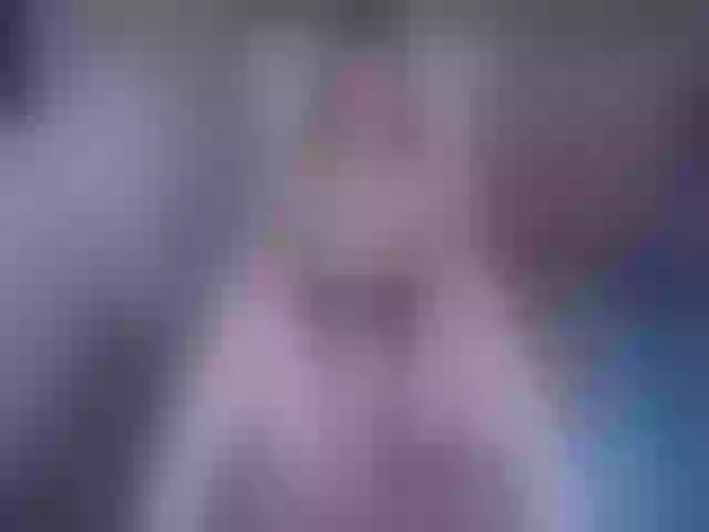 Live sex webcam photo for KeyshaLush #258502974