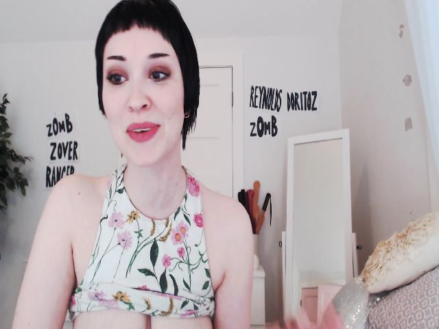 Live sex webcam photo for NataliaGrey #252291941