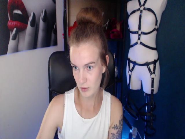 Live sex webcam photo for Chloex_Xx #254479596