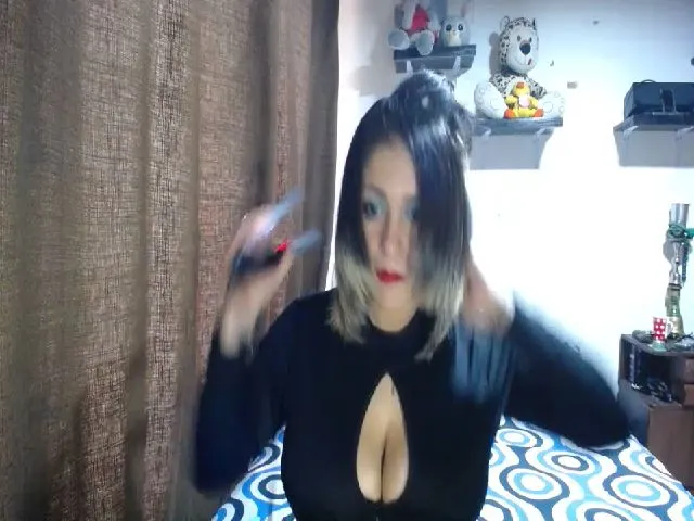 Live sex webcam photo for Chelaqueen #253802237