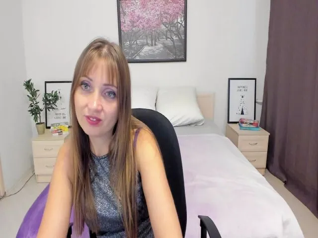 Live sex webcam photo for SharlottaTis #262540282