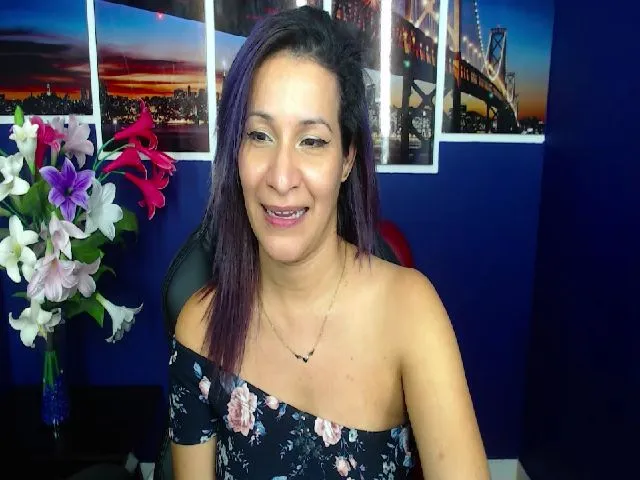 Live sex webcam photo for Infernalsexx #262496271