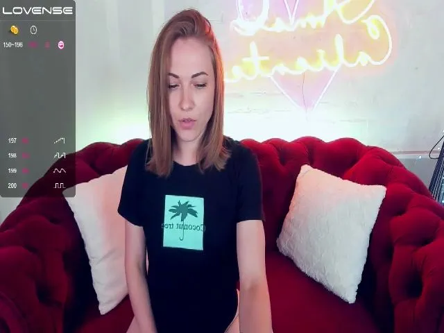 Live sex webcam photo for LilFluffyDuck #255040554