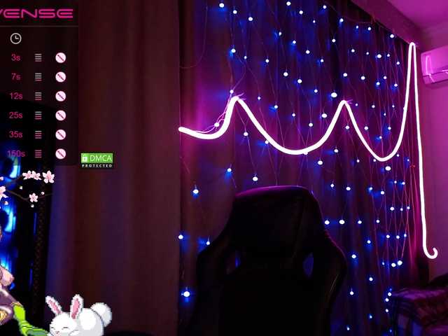 Live sex webcam photo for Annelitt #287947981