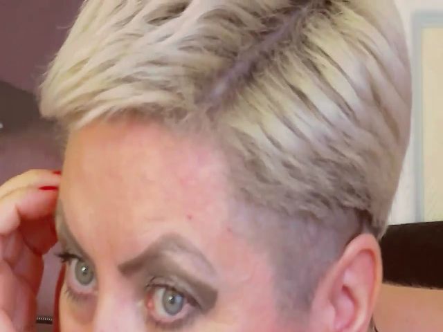 Live sex webcam photo for LADY__POSH #261870749