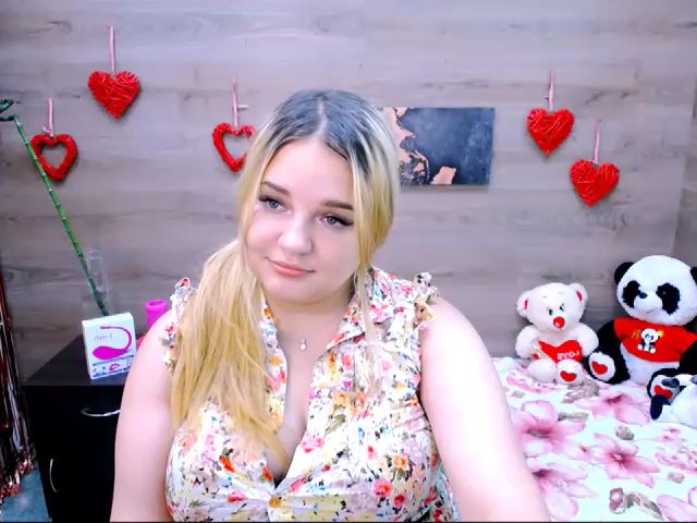 Live sex webcam photo for Cheryl_Sky #255945738