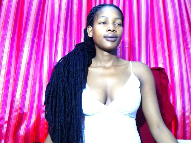 Live sex webcam photo for Aaliyah98x #260614344