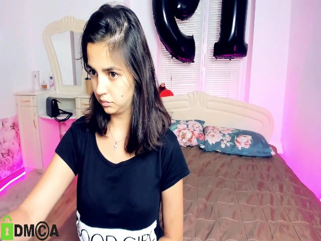 Live sex webcam photo for KortniLove #264216777