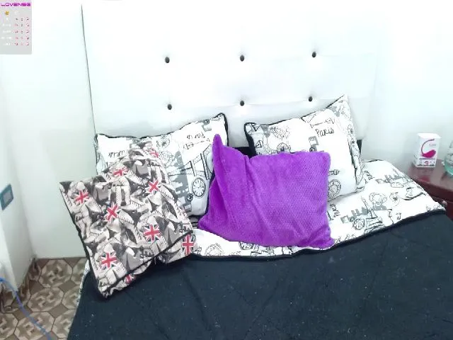 Live sex webcam photo for Arabelajoys #257243826