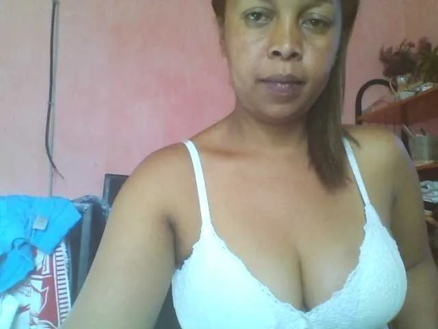 Live sex webcam photo for big-ass-sexy #248585149