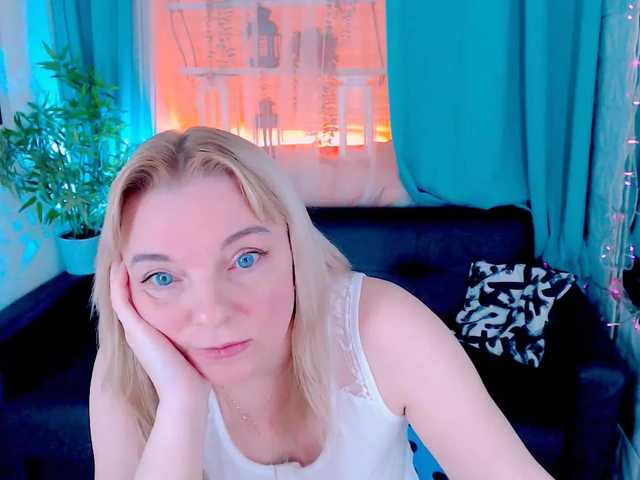 Live sex webcam photo for ReganLovely #241308546