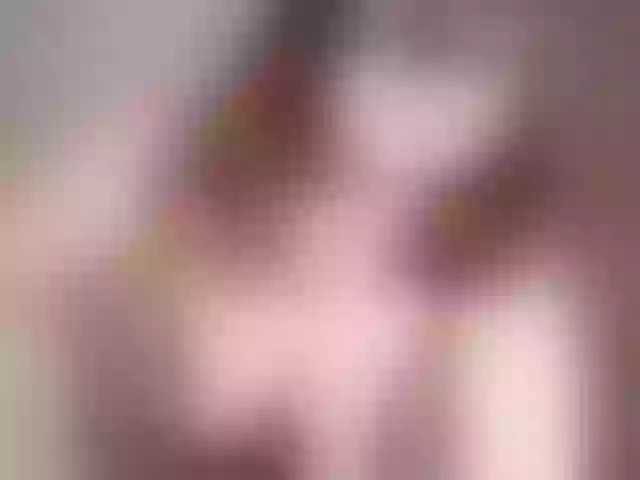 Live sex webcam photo for leeloofire #241220558