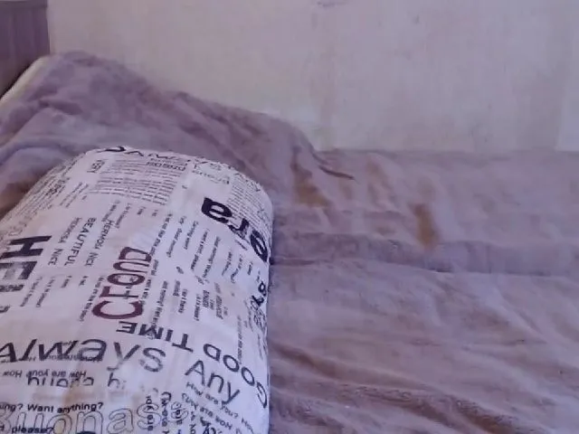 Live sex webcam photo for AndreaBlondy #257686287