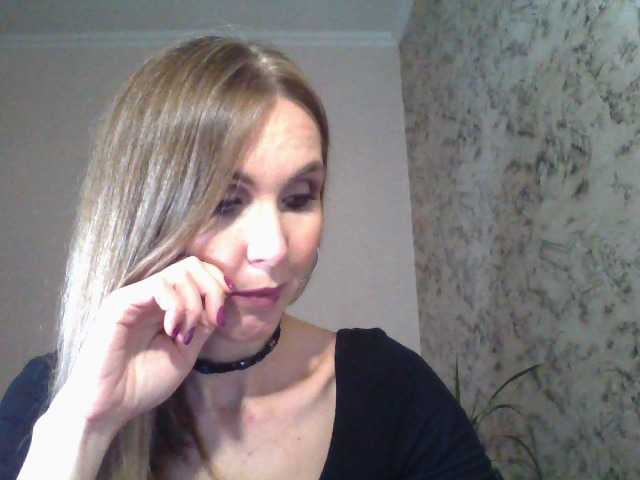 Live sex webcam photo for Aurora108 #288002713