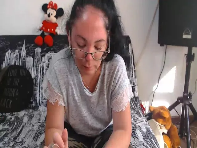 Live sex webcam photo for MissKennya #258654791