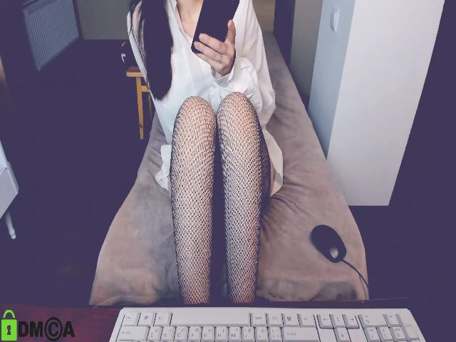 Live sex webcam photo for VellaB #254081477