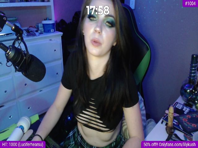 Live sex webcam photo for LilyKush #254032071