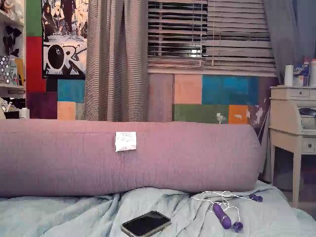 Live sex webcam photo for Strawberrrri1 #261834886