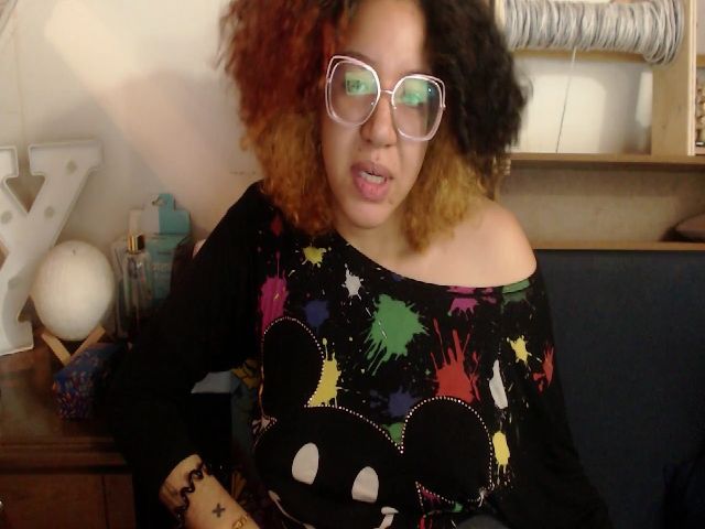 Live sex webcam photo for Sammy_00 #260861330