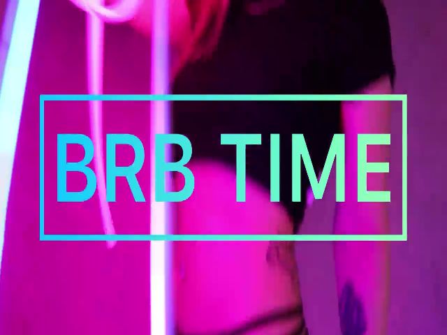 Live sex webcam photo for LisaMellow #254008126