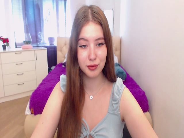 Live sex webcam photo for AdmireMyEyes #253759745