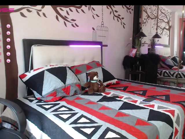 Live sex webcam photo for viictoriaa #241154611