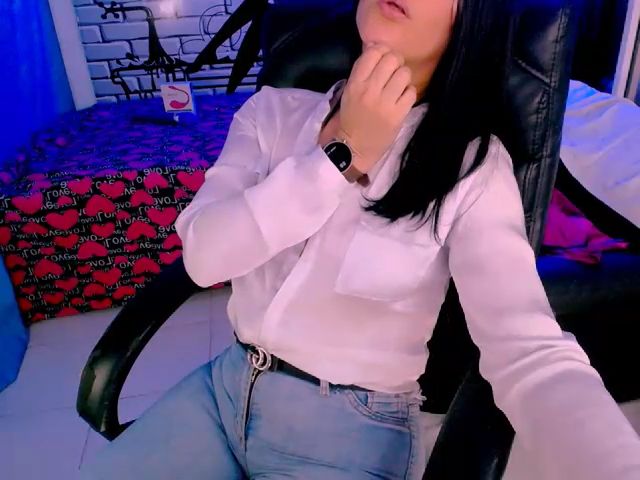 Live sex webcam photo for Sashabreck #287859688