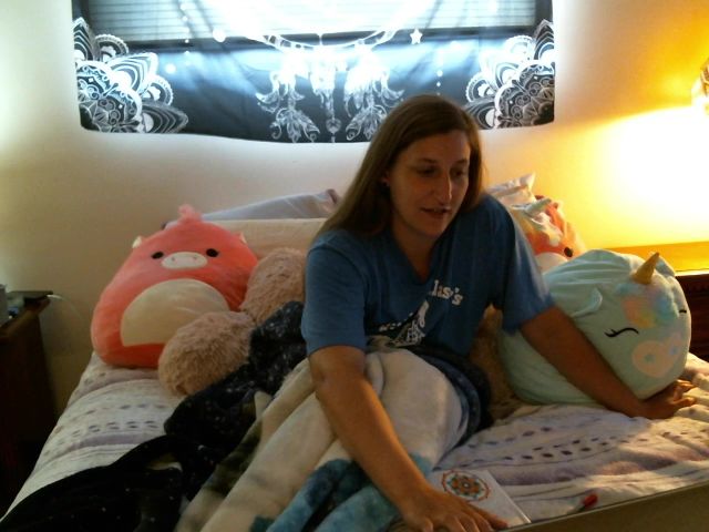 Live sex webcam photo for SuzieMoon #255678357