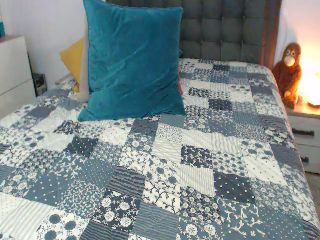 Live sex webcam photo for Maggiemilff #249761596