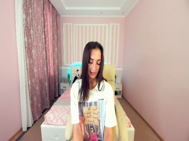 Live sex webcam photo for TorryWins #254755172