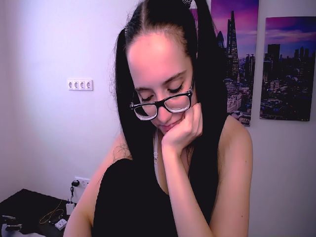 Live sex webcam photo for RebekaJo #263622329