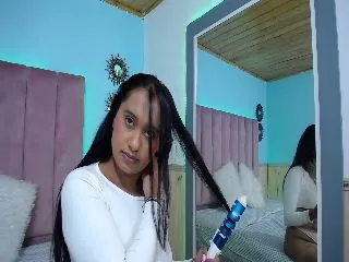 Live sex webcam photo for MeganJobs20 #251956297