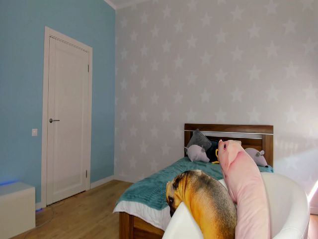 Live sex webcam photo for Saymemoore #256755355